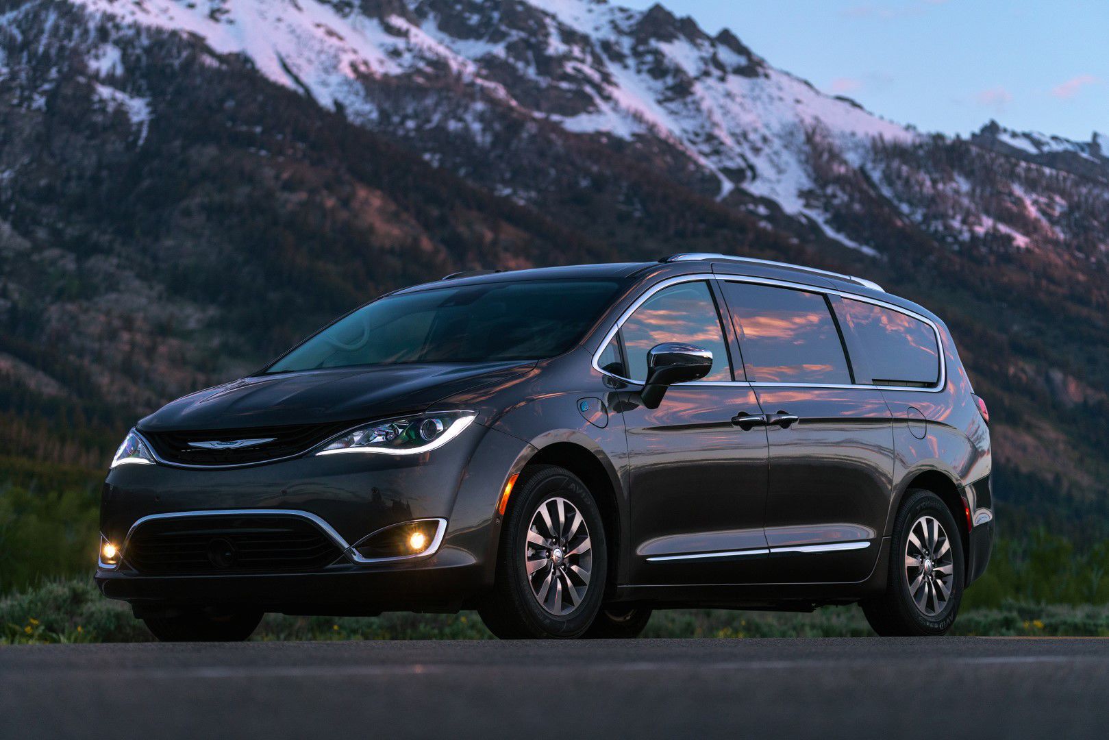 2019 Chrysler Pacifica Hybrid Limited